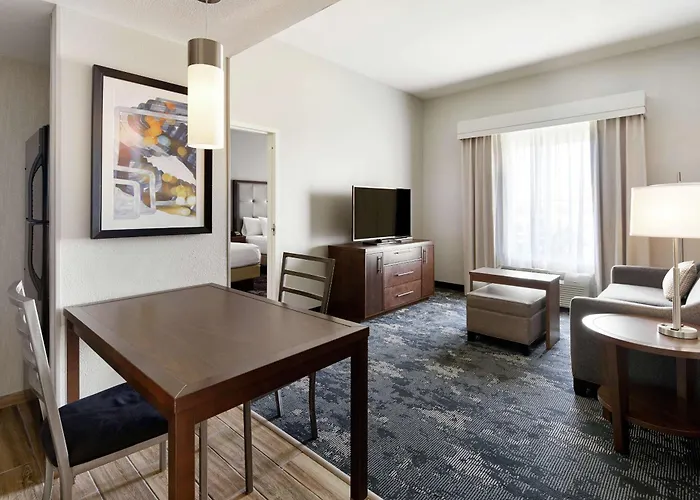 Hotel Homewood Champaign-urbana 3*