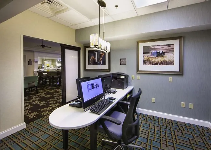 Hotel Homewood Champaign-urbana 3*